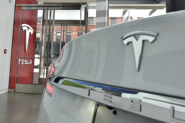 GM inte längre högst värderade bilföretaget – omkört av Tesla