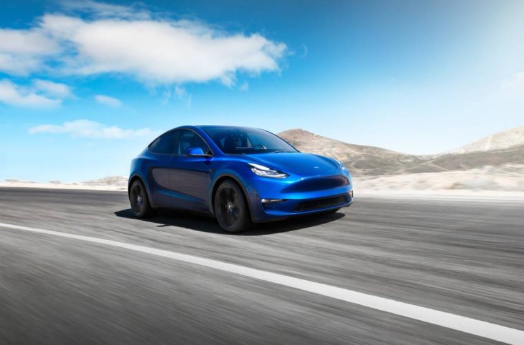 Tesla ligger före tidsplanen med Tesla Model Y – med ett halvår
