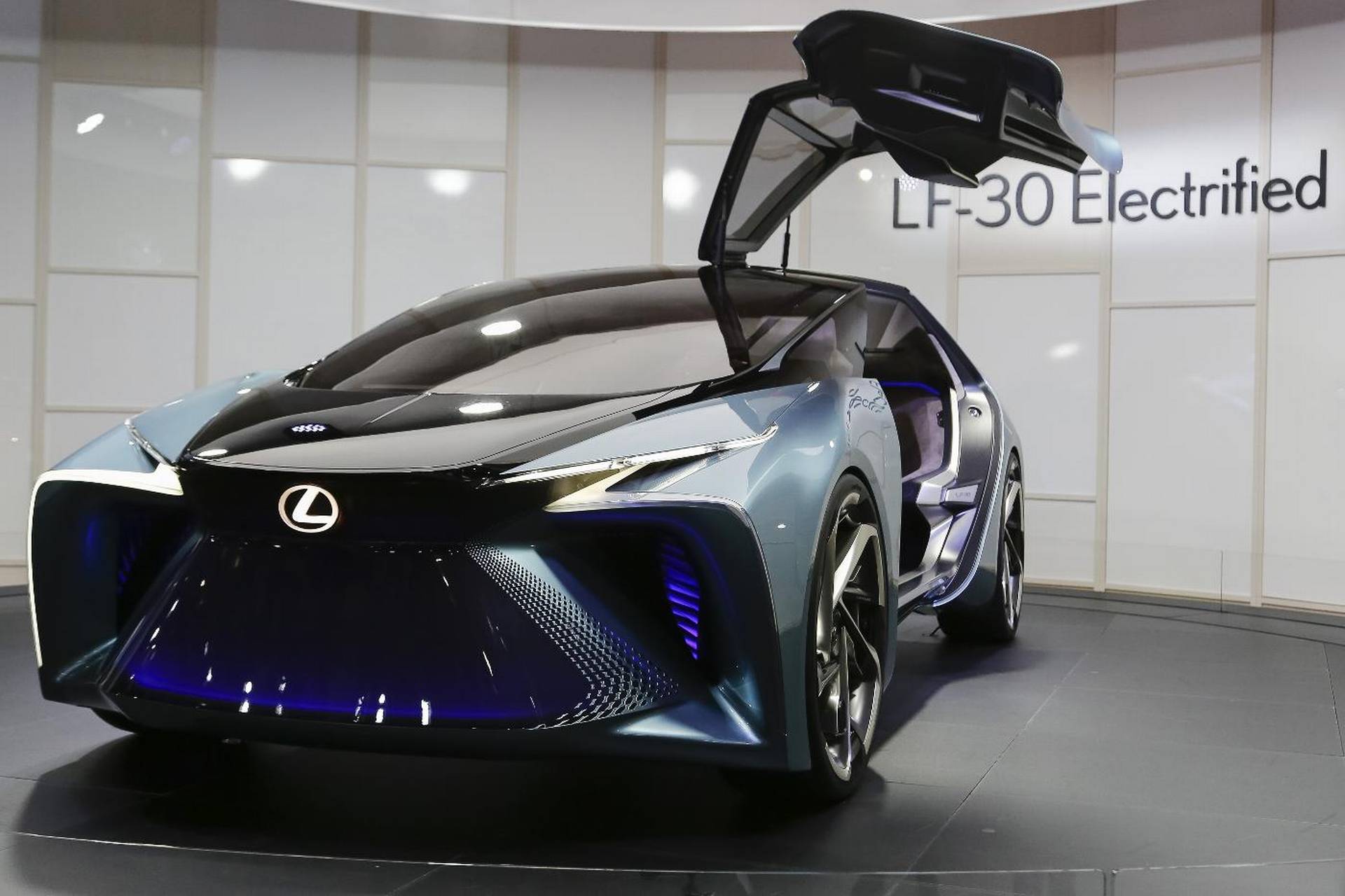 Lexus första elbil är snart här – men först visas en konceptbil