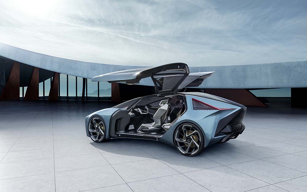 Lexus första elbil presenteras i november