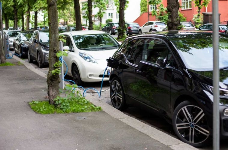 Norska motorjournalisten: Köp inte en bil med förbränningsmotor – välj elbil
