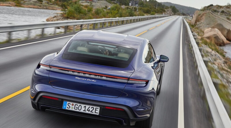 Film: Kan Porsche Taycan Turbo drifta?