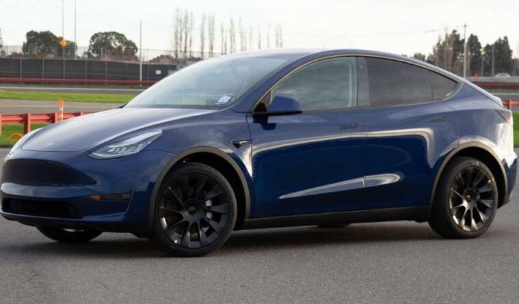 Tesla Model Y först ut ur nya  Europafabriken – får unik lackering