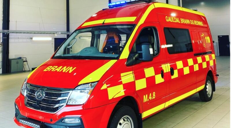 Eldriven räddningsbil tar tjänst i norska brandkåren – blir evakueringsbil i tunnlar