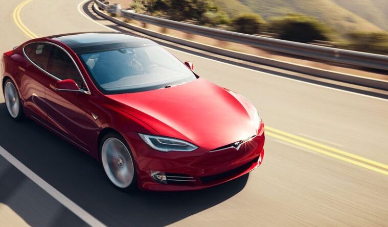 Elon Musk: Tesla hjälper gärna konkurrenterna att bygga elbilar