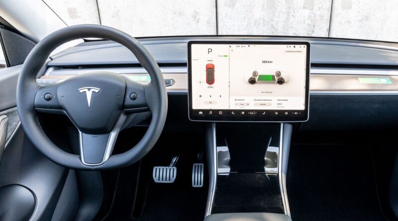 Tesla fällda i tysk domstol: Autopilot-reklam är vilseledande