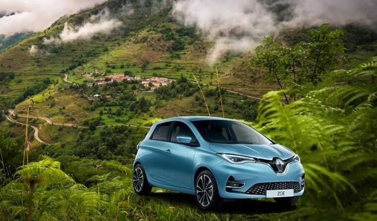 Renault ger en avlägsen by gratis elbilar – ska bevisa att eldrift är för alla