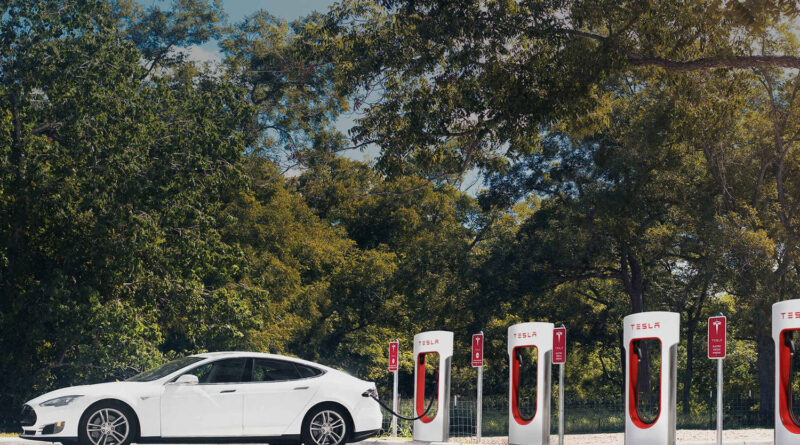 Fler Tesla modeller får tillgång till V.3 Supercharging.