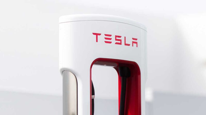 Tesla bygger fabrik för att tillverka snabbladdare i Kina
