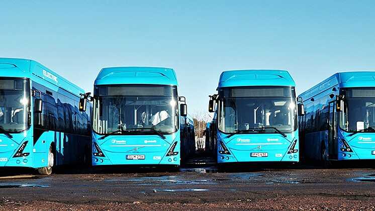Västtrafiks el-flotta växer – köper in ytterligare 137 nya elbussar