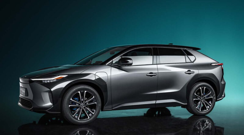 Toyotas nya koncept på elbil: Toyota bZ4X får ’yoke’ och steer-by-wire