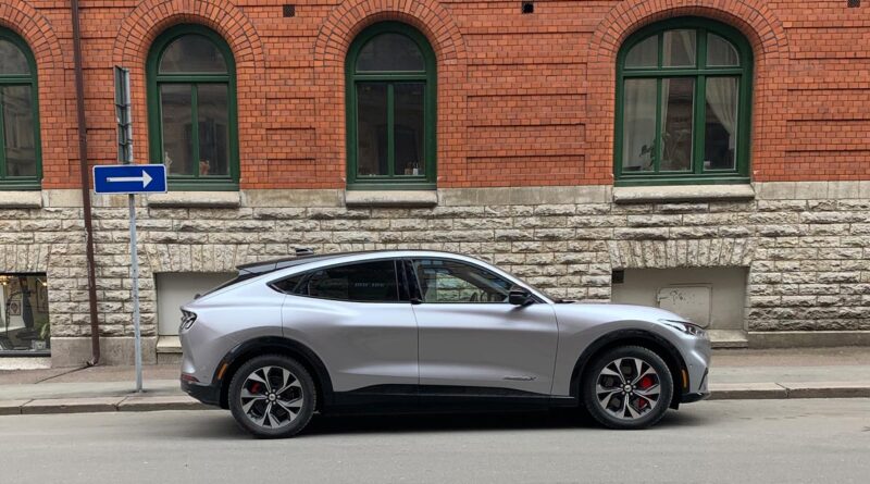 Produktionen av Fords nya el-Mustang går om bensin-Mustang