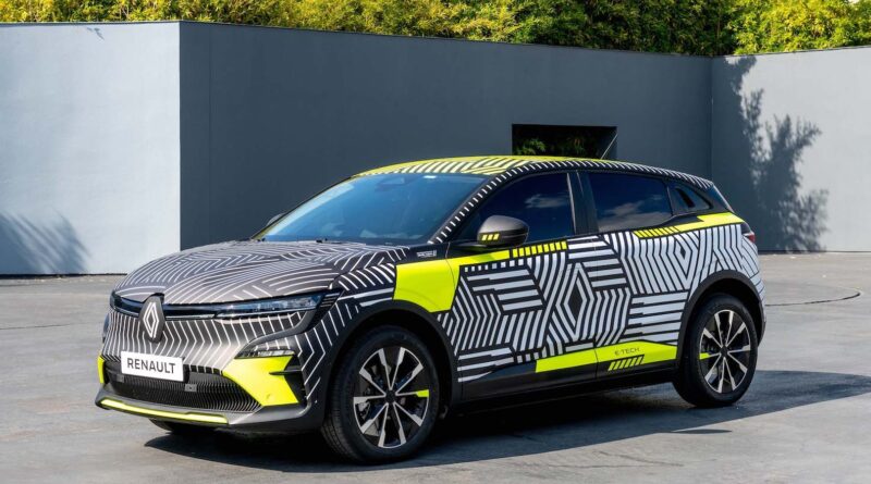 Renault tar ut Megáne E-Tech Electric på vägarna i sommar