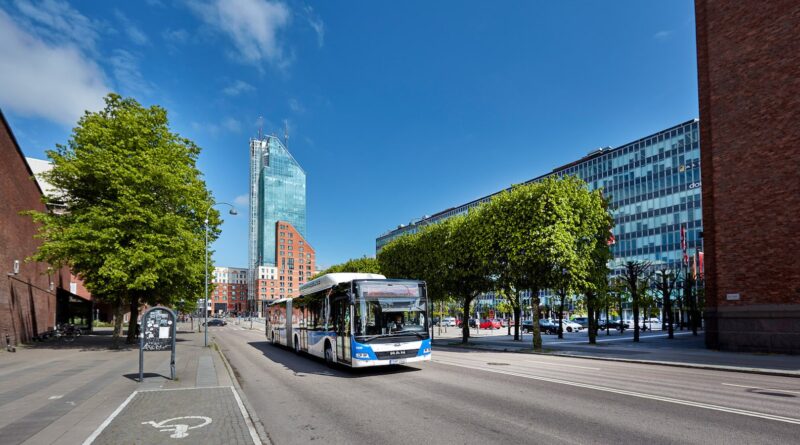 Volvos eldrivna bussar i Västerås får flexibel lösning för att ladda