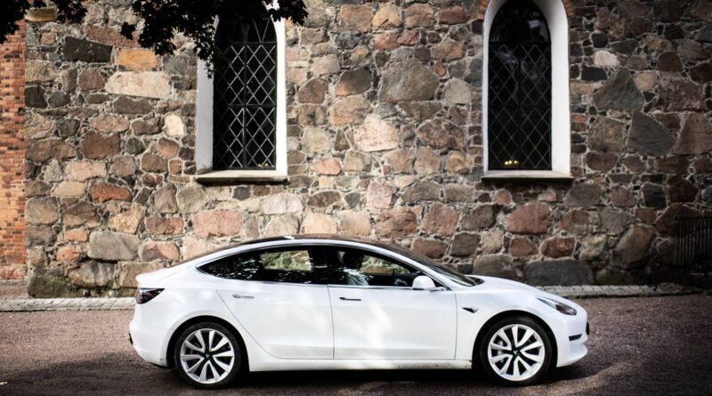 Teslas knock – Model 3 mest sålda bil i Europa