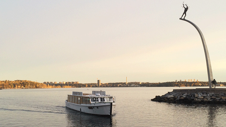 Eldriven pendelbåt mellan Nacka och Stockholm