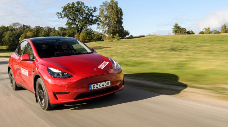Tesla gasar – ska bygga 10 000 bilar per vecka