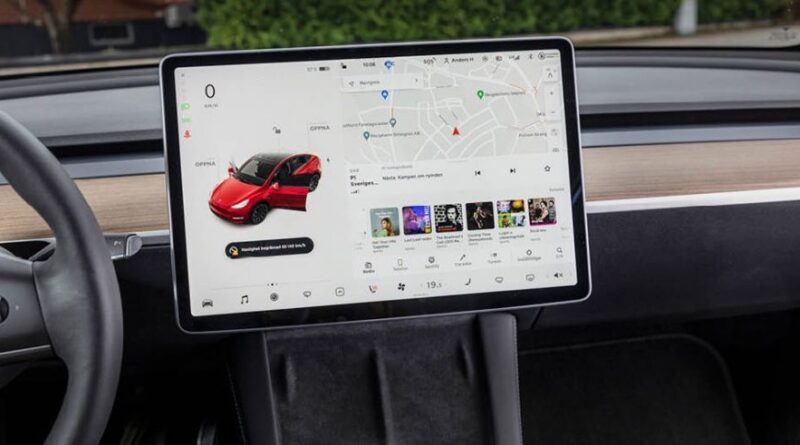 Nu kan Teslaägarna köpa tillval direkt i bilen
