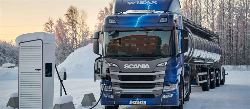 Wibax kör 64-tons el-lastbil från Scania