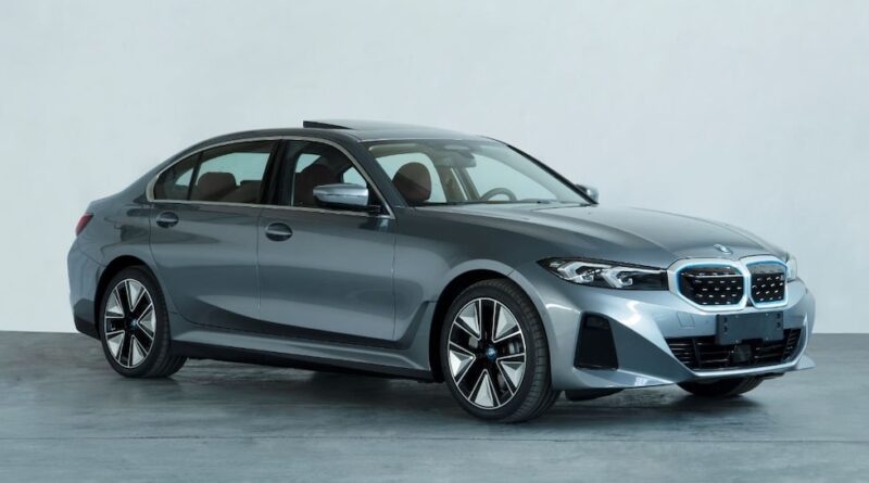 BMW i3 Sedan avslöjad – en elektrisk 3-serie