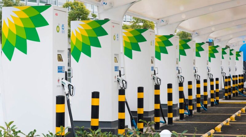 Bensinstationen BP: Snart mer lönsamt att sälja snabbladdning än bensin