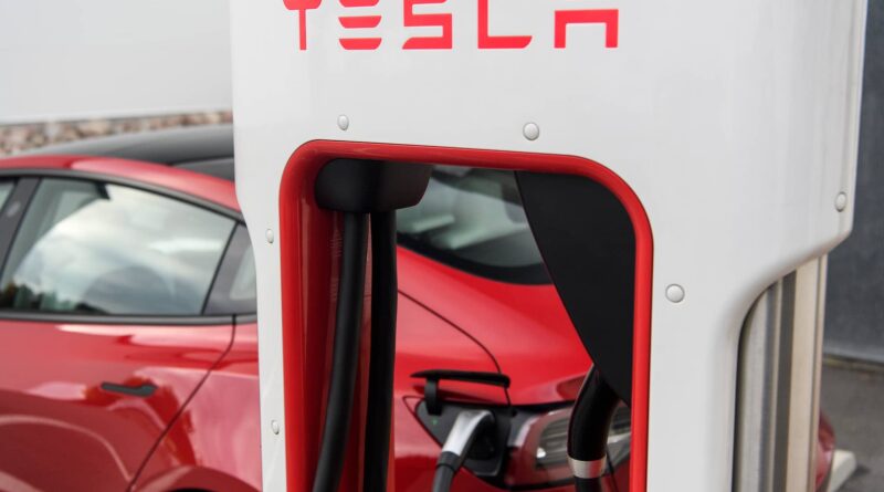 Tesla Supercharger V3 i USA sägs få högre effekt på 324 kW