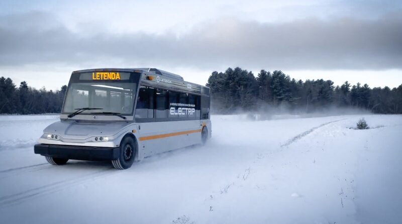 Kanadensisk tillverkare visar eldriven buss för kalla temperaturer