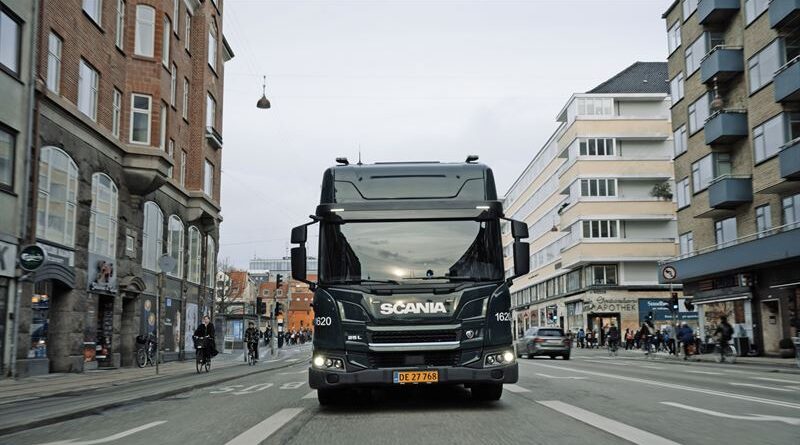 Scania levererar över 100 el-lastbilar till Köpenhamns kommunala avfallsbolag ARC