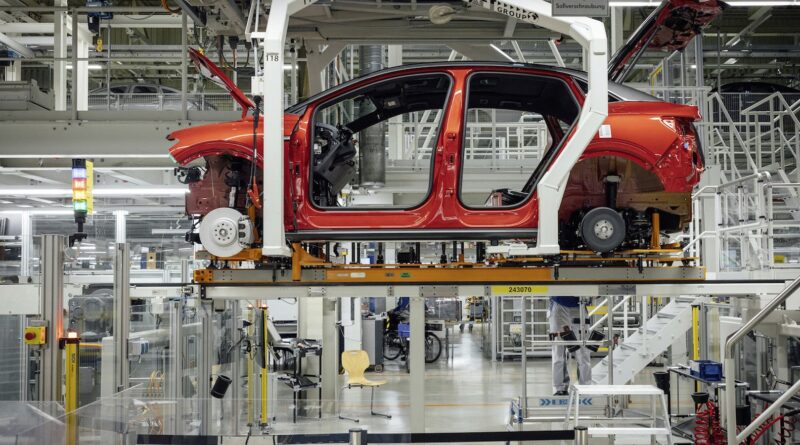 Volkswagen förlänger produktionsstopp i elbilsfabriken
