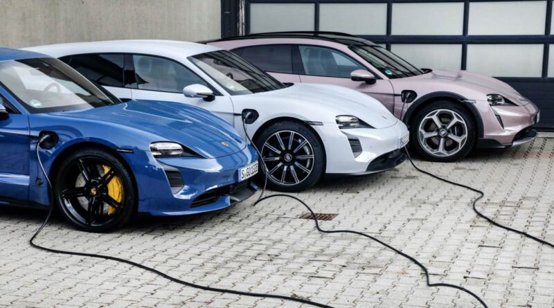 Porsche testar V2G: Så säkerställer elbilar att elnätet får rätt frekvens med sol- och vindkraft