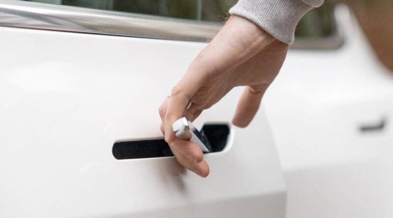 Brist i telefonnycklar: Låser upp och stjäl bilen på 10 sekunder utan nyckel