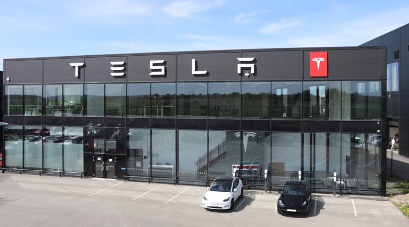 Tesla öppnar center med försäljning och service i Uppsala