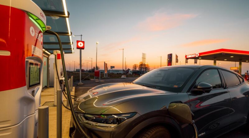 Nu kan hyra elbil hos Circle K – välja mellan Peugeot, Citroën och Volvo