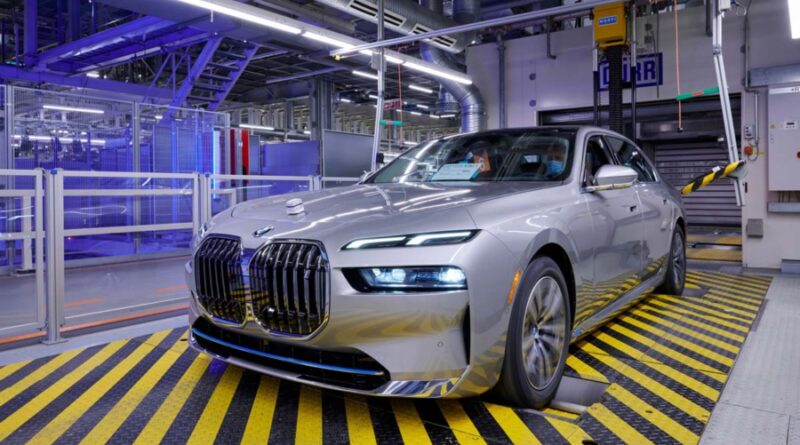 Produktionen av superlyxiga elbilen BMW i7 har startat