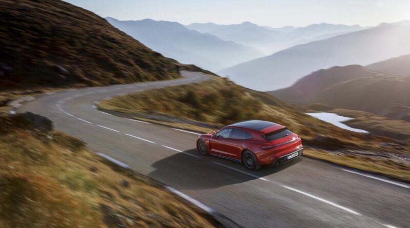 Porsche Panamera som elbil och ny generation Taycan under utveckling