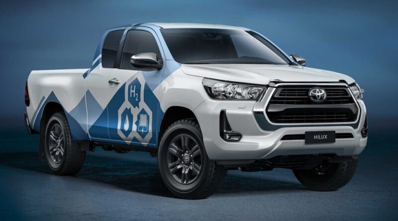 Toyota utvecklar vätgasdriven bränslecells-Hilux