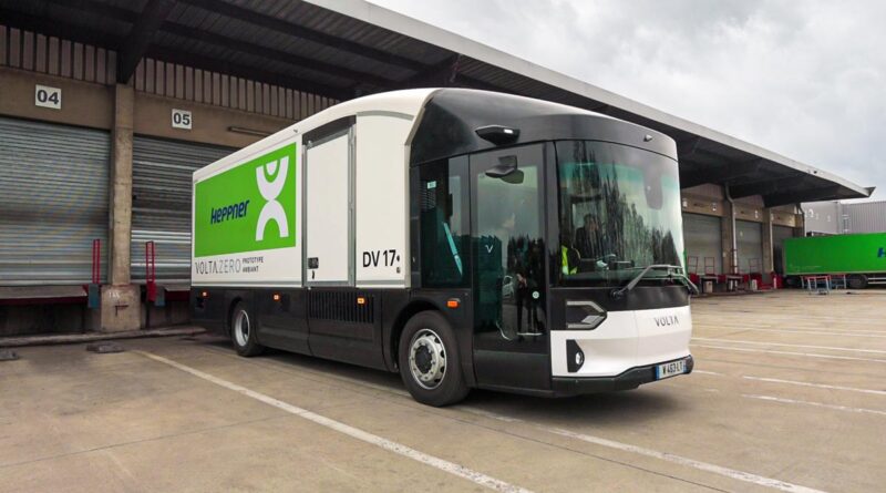 Volta Trucks levererar första ellastbilen Zero inom ramen för ’Trucks as a Service’