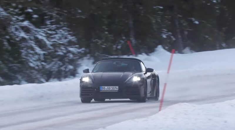 Porsche Boxster som elbil fångad på video under vintertest i Sverige