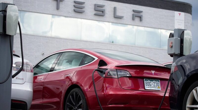 Tesla återkallar 100 000-tals bilar – ”risk för krasch”