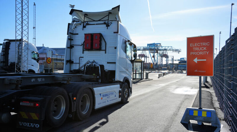 Nu prioriteras ellastbilar i containerterminalen i Göteborgs hamn