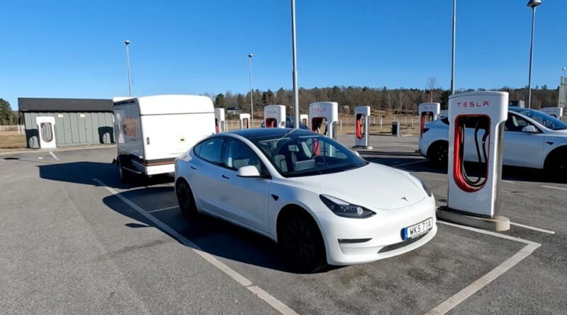 Test: Så bra är elbilen Tesla Model 3 på att dra en släpvagn