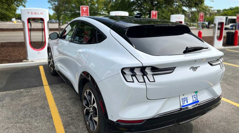 Ford och Tesla i samarbete – Ford ansluter sig till Tesla Superchargers