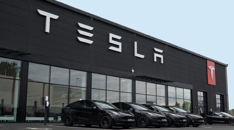 Norsk man har vägrat att hämta sin Tesla från verkstaden i 5,5 år