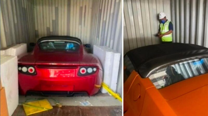 Tre Tesla Roadsters har hittats övergivna i container efter 13 år – nu säljs de