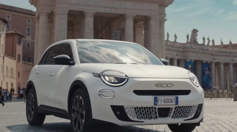 Ny italiensk elbil: Fiat 600e smygvisad i reklamfilm