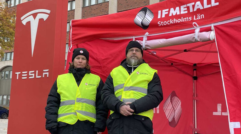 Strejken stoppar post och paket till Tesla i Sverige