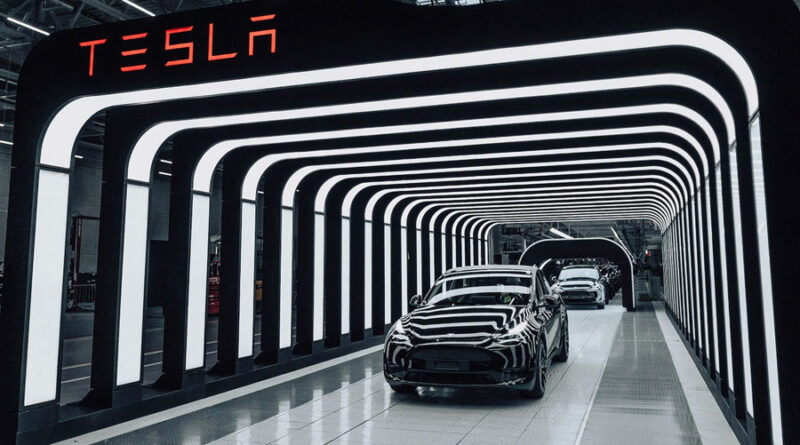 Tesla bygger bilar vid Giga Berlin igen