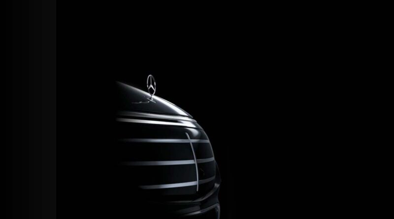 Faceliftad Mercedes EQS får emblemet uppe på huven