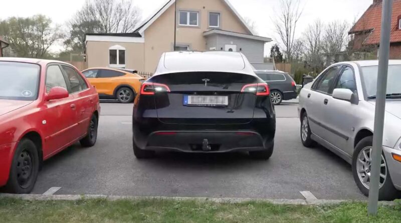 ARN: Tesla-ägare får häva sitt köp – saknar parkeringssensorer
