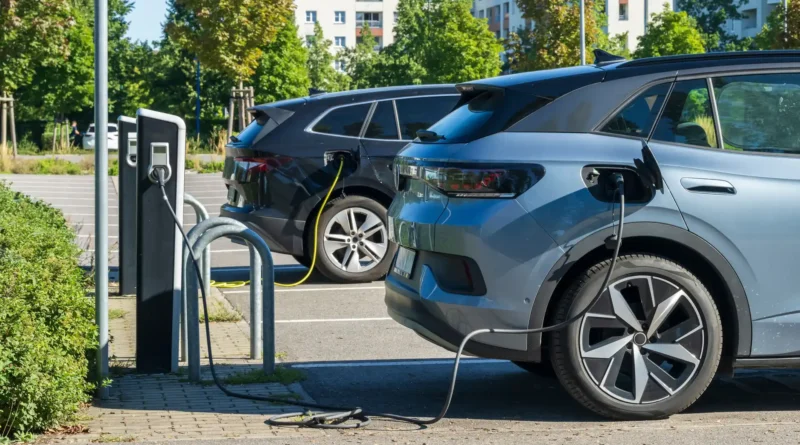 Allt fler tyskar byter elbil mot bensin- eller dieselbil